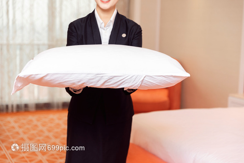 酒店服务贴身管家枕头服务